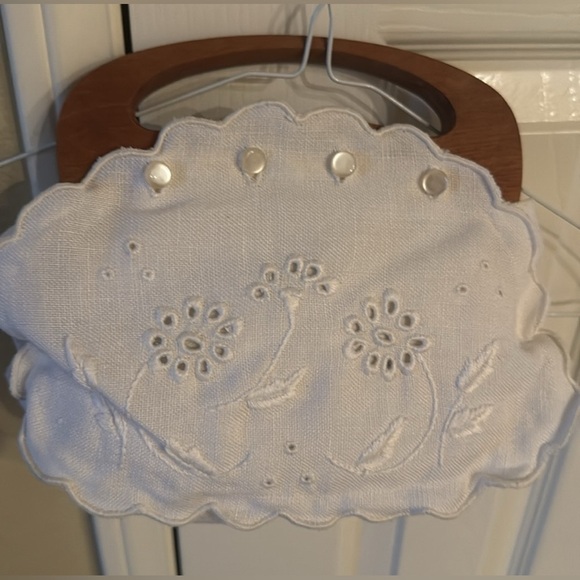 Rare vintage heavily manually embroidered bridal dress size 12 - Picture 2 of 7